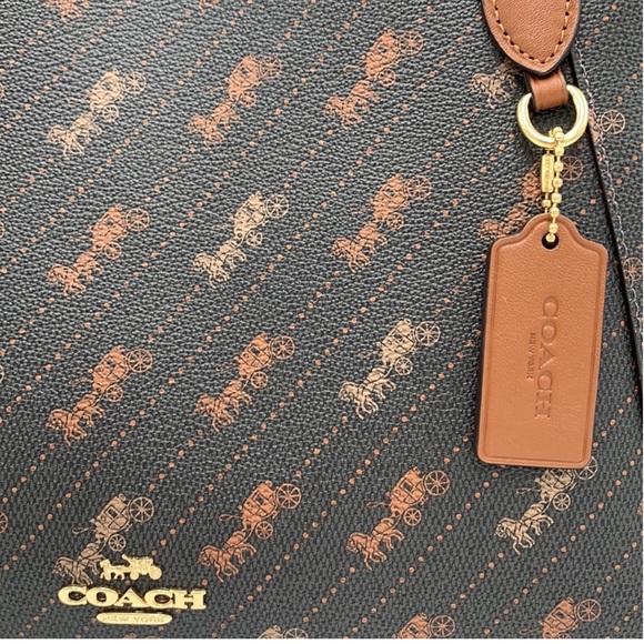 Coach HORSE AND CARRIAGE TOTE WITH HORSE AND CARRIAGE DOT PRINT - Picture 4 of 12